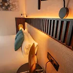 Hotel Isa *