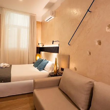Isa Hotel
