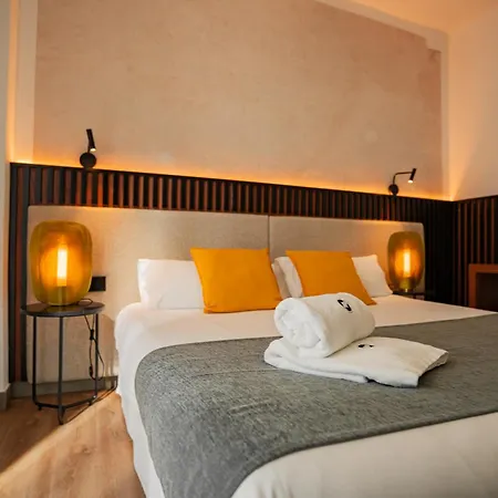 Isa Hotel
