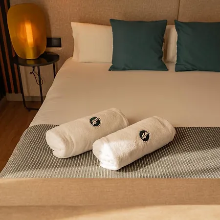 Hotel Isa *