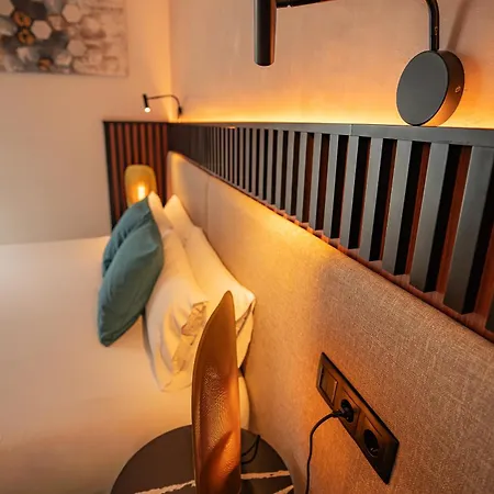 Hotel Isa *